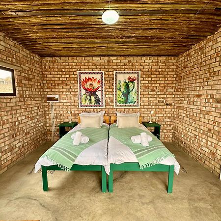 Daureb Isib Campsite And B&B Uis ภายนอก รูปภาพ