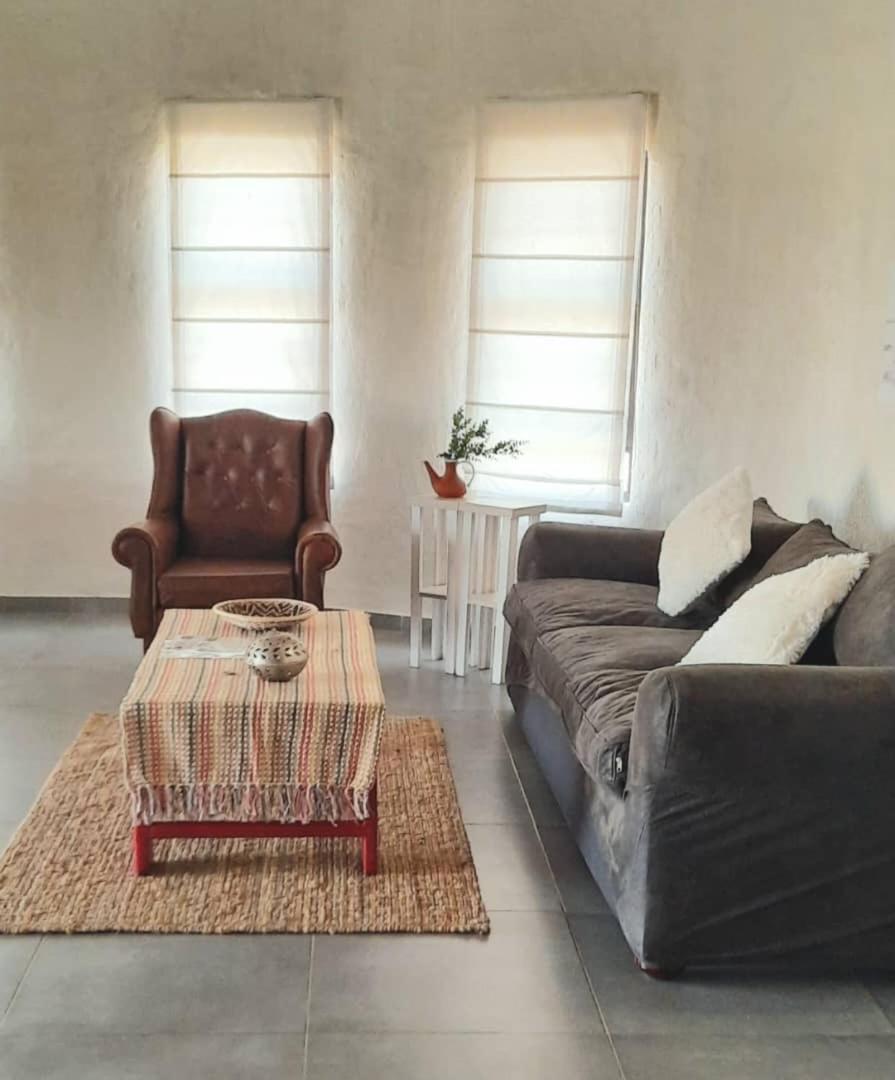 Daureb Isib Campsite And B&B Uis ภายนอก รูปภาพ