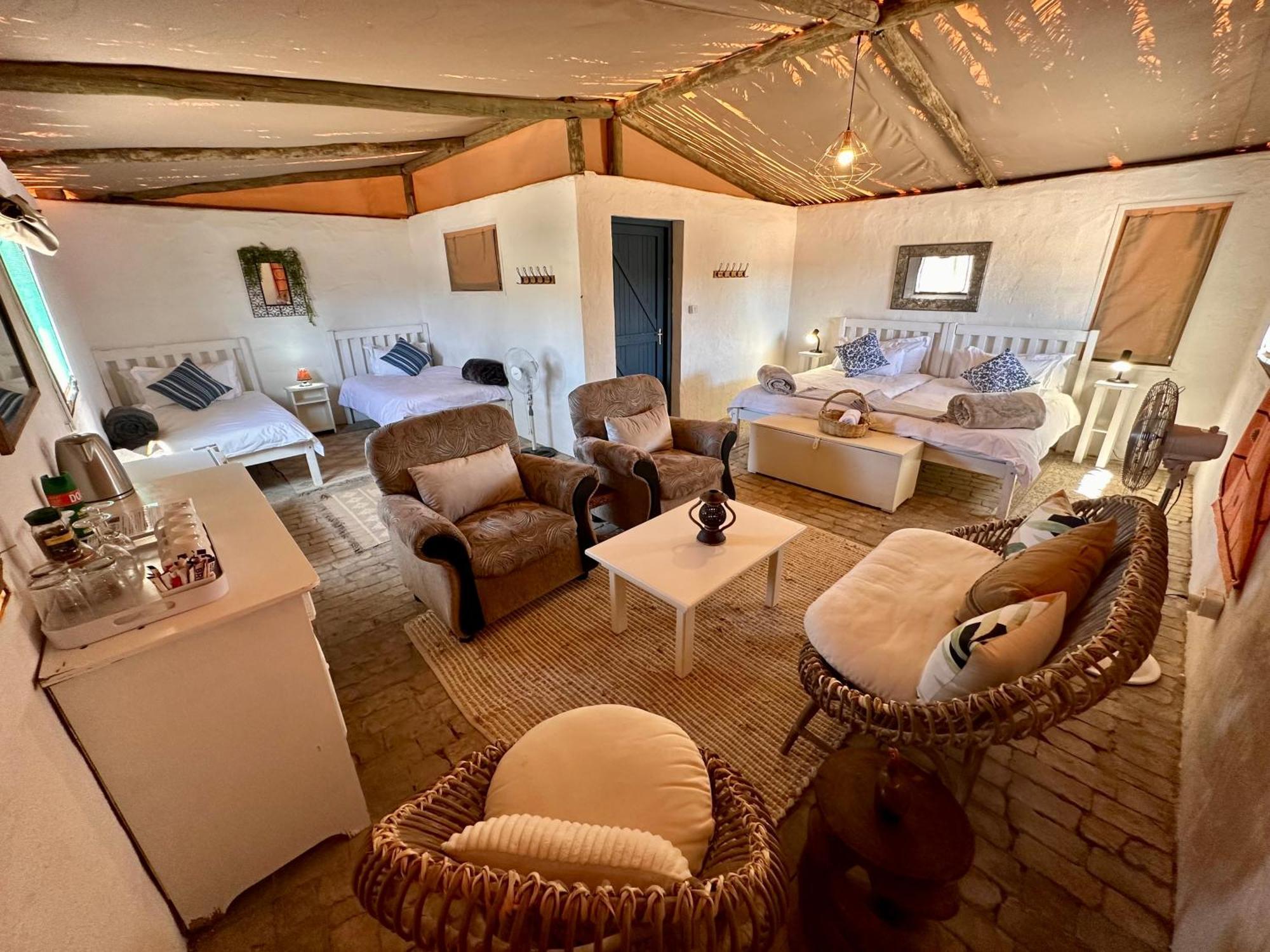 Daureb Isib Campsite And B&B Uis ภายนอก รูปภาพ