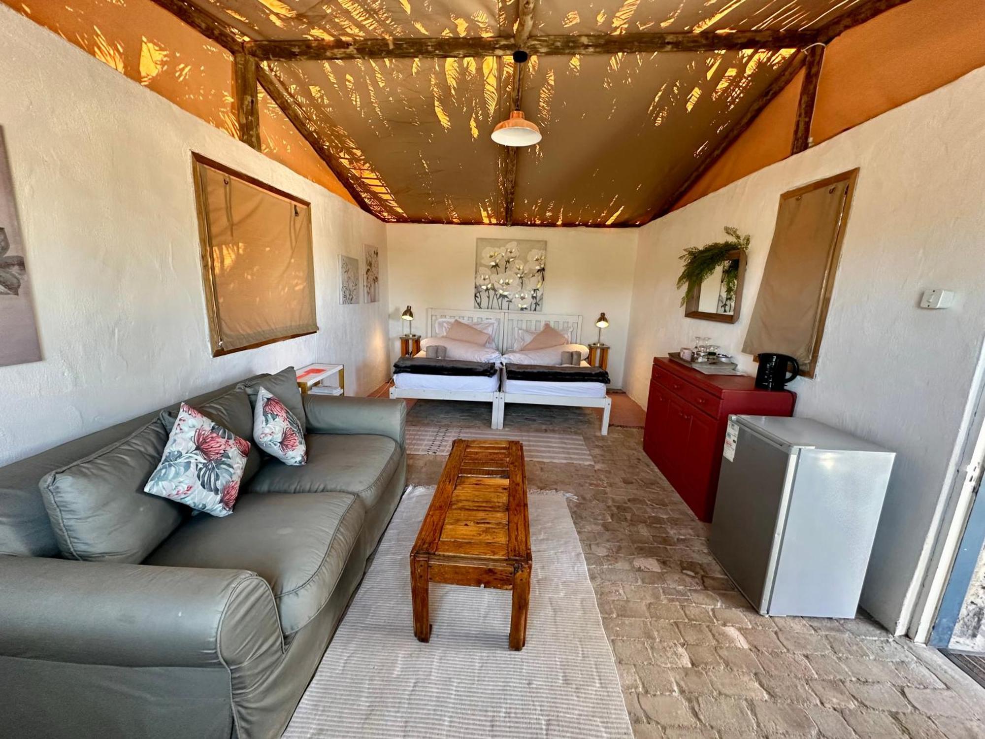 Daureb Isib Campsite And B&B Uis ภายนอก รูปภาพ