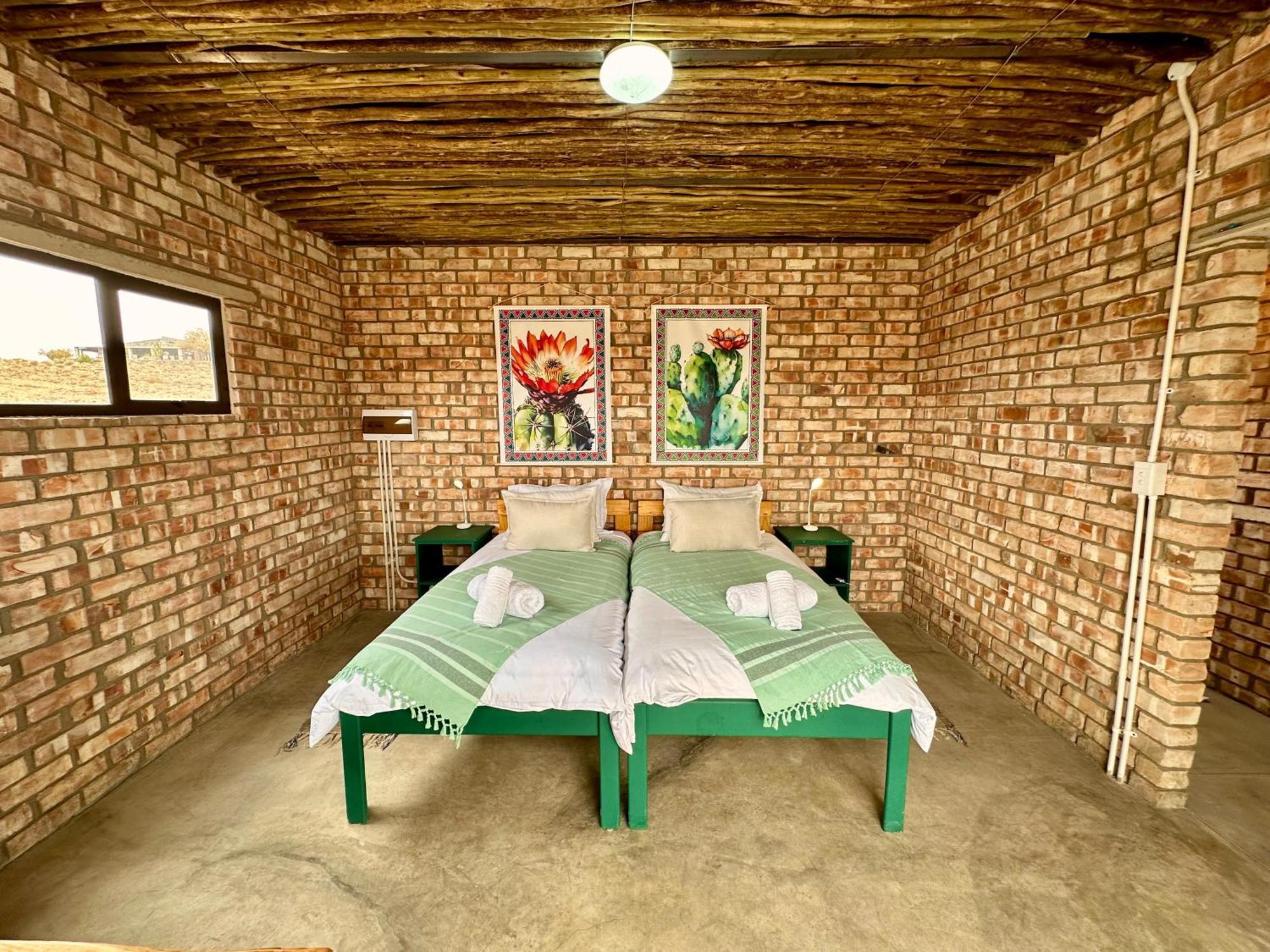 Daureb Isib Campsite And B&B Uis ภายนอก รูปภาพ