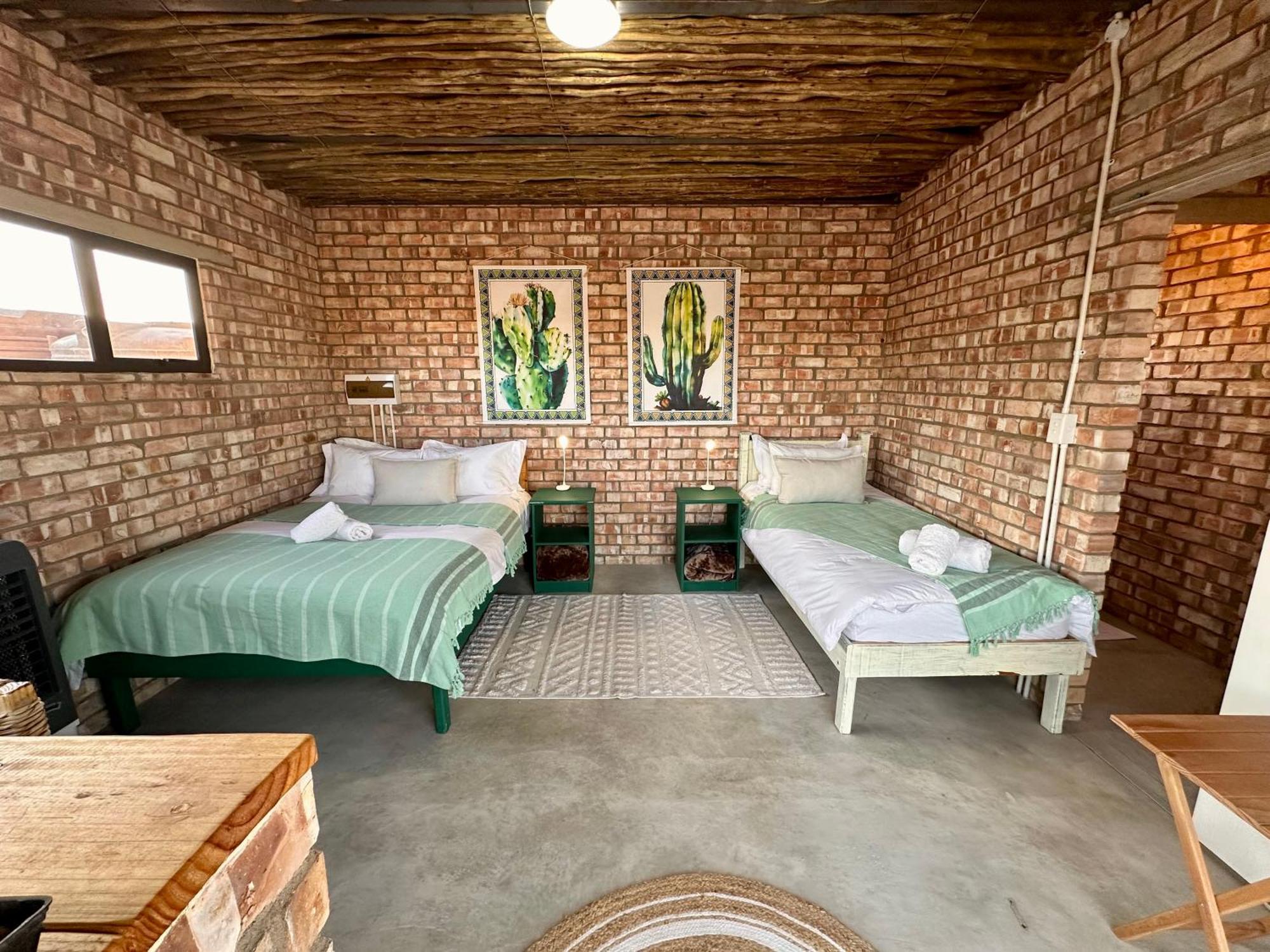 Daureb Isib Campsite And B&B Uis ภายนอก รูปภาพ